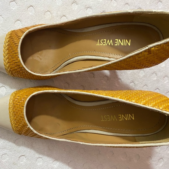 NINE WEST Woven Cream and Yellow Spectators - Picture 10 of 14